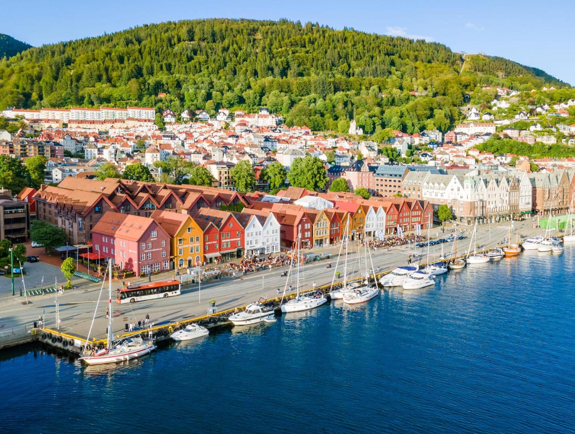 Appartement King Bed - Behind Bryggen - Renovated Des 23 *
